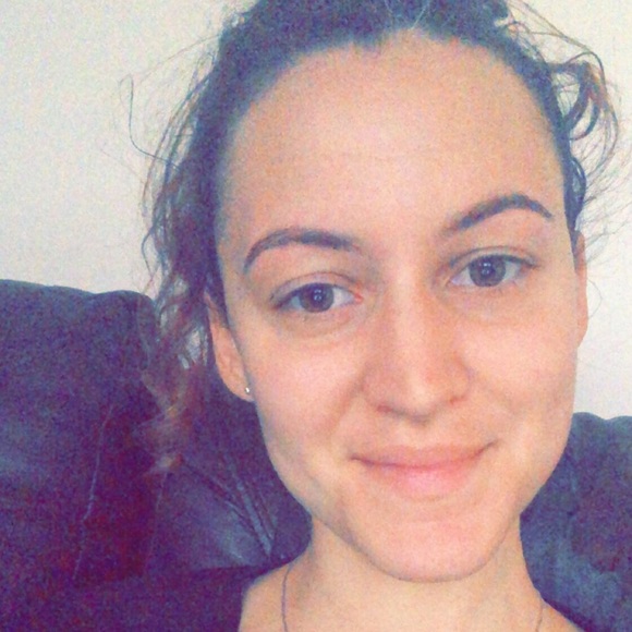 Meet your Posher, Erica - Picture 1 of 1